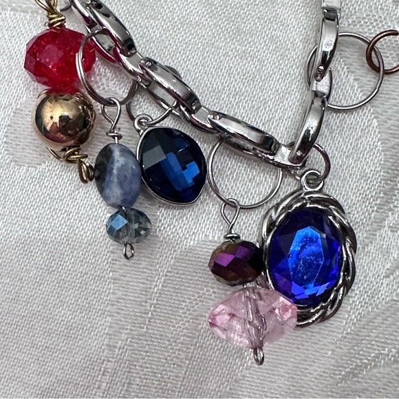 Handmade Charm Bracelet Repurposed Silver Tone Chain 4343 - Picture 12 of 12